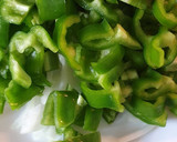 Foto del paso 1 de la receta: Pimientos y cebolla para guarnición
