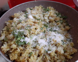 A picture of step 3 of Peanut Kanda Poha.