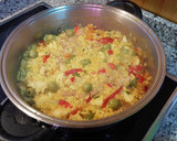 Foto del paso 3 de la receta: Arroz amarillo con fogonero!!