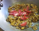 A picture of step 3 of Straw Mushroom Besar.