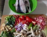 Foto langkah ke 1 dari resep Sop Ikan Nila.