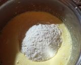 Foto del passaggio 1 della ricetta Ciambella dei sette vasetti bicolore