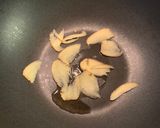 A picture of step 2 of 3 cups mushrooms.