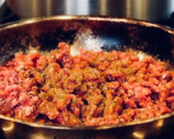 Foto del paso 2 de la receta: Carne picada con patata y aceitunas