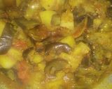 A picture of step 2 of Potato brinjal curry (aloo baingan) recipe.