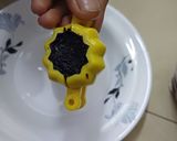 A picture of step 3 of Oreo Modak.