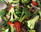 Foto del paso 4 de la receta: Pastas vegetarianas con mucho colorido navideño