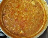 A picture of step 4 of Spaghetti and egg tomato curry.