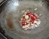 Foto langkah ke 2 dari resep Tumis Sayur Sawi dan Wortel.