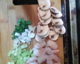 A picture of step 1 of QUICK, SHRIMP & MUSHROOM SALAD.