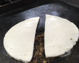 Foto del paso 5 de la receta: Tacos de huevo con queso panela entomatado