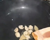 A picture of step 3 of Simple fried rice.