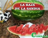 Foto del paso 4 de la receta: La espectacular manera de servir una raja de una sandía