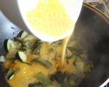 Foto del paso 3 de la receta Revuelto muy sencillo de pak choi y calabacines