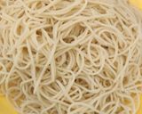 A picture of step 2 of Street style chowmein.