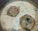 A picture of step 3 of Maharashtrian Vada Pav.