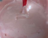 Foto langkah ke 3 dari resep Cake Potong Strawberry.