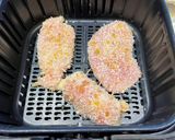 Foto del paso 4 de la receta Pechugas de pavo empanadas en freidora de aire (2 versiones)