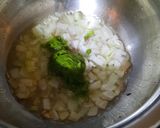 હોટ એન્ડ સોર સૂપ(Hot & Sour Soup Recipe In Gujarati) રેસીપી સ્ટેપ2ફોટો