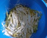 Foto langkah ke 2 dari resep Stick Kentang goreng.