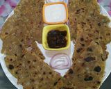 A picture of step 4 of Onion paratha.