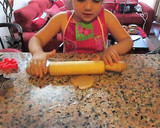 Foto del paso 3 de la receta: Galletas navideñas con jengibre y miel