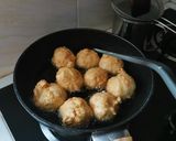 Foto langkah ke 4 dari resep Bakso Goreng Ayam.