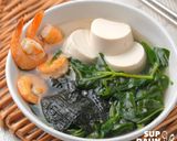 Foto langkah ke 3 dari resep Sup Daun Ginseng with Tofu.