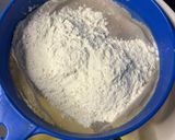 Foto del paso 3 de la receta: Bizcochuelo con yogurt 🥛🥣