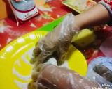A picture of step 4 of #Stuffed_surprise_chiken.