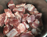 Foto del paso 1 de la receta: Costillitas con patatas y Oporto