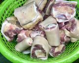 Hình bước làm 1 của món Lẩu đuôi bò 🍲