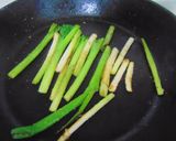 Foto del paso 5 de la receta: Cintas de calabacines 🥒al ajo🧄 con gambas 🦐