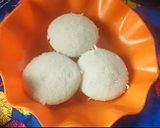 रवा इडली रेसिपी (rava idli recipe in marathi) रेसिपी स्टेप 5 फोटो 