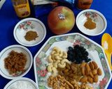 A picture of step 2 of Apple Cinnamon Oats.