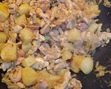 A picture of step 3 of Squid and Chicken stir-fry.