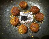 A picture of step 2 of Pasta with BBQ meat bols.