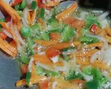 হট চিলি গার্লিক ম্যাগি (Hot chilli garlic maggi recipe in Bengali) রেসিপি ধাপ - 2 ছবি