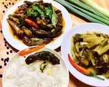 Hình bước làm 3 của món Cá Kèo Kho Rau Răm