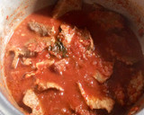 Foto del paso 3 de la receta: Carne asada en salsa de tomates 🍅 casera
