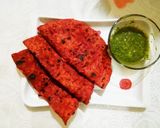 A picture of step 4 of Beetroot paratha.