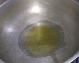 A picture of step 1 of Sweet and sour chicken wings with chicken soup.