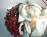 Foto langkah ke 1 dari resep Ayam goreng saus mentega.