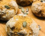 Teljes kiőrlésű tönköly zsemle fél óra alatt recept fázis 4 fotója