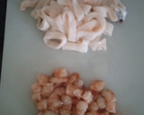 Foto del paso 5 de la receta: Fideos con calamares y gambones