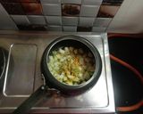 A picture of step 2 of Bottle gourd and chana dal sabji.