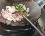 Foto langkah ke 2 dari resep Udang cabai hijau.