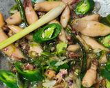Foto langkah ke 4 dari resep Cumi Asin Cabe Ijo.