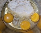 Foto langkah ke 2 dari resep Bolu gulung ekonomis (3 telur).