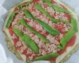 Foto del paso 4 de la receta: Pizza de atún y verduras con base de brócoli y zanahoria